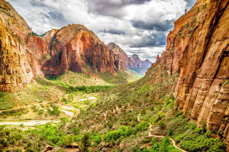 What Is Utah Known For? (16 Things It's Famous For)