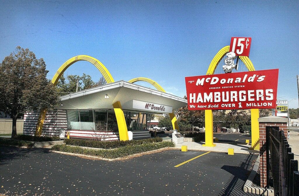 First Mc Hand What Is Illinois Known For? (15 Things It's Famous For)